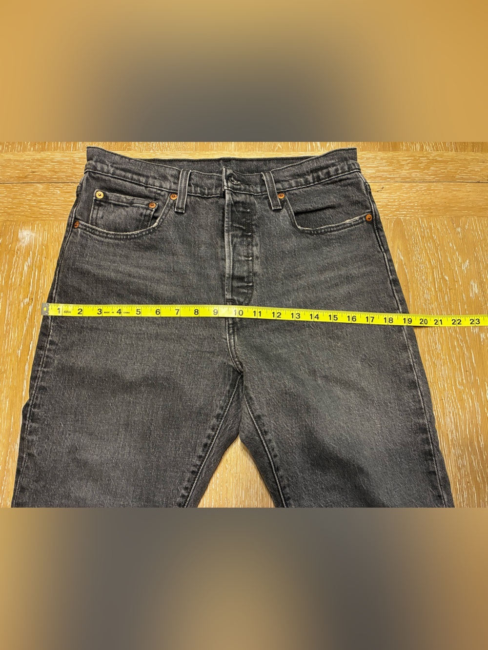 Levi's Women's Straight Leg Black Distressed Denim Jeans With Button Fly - Picture 8 of 9